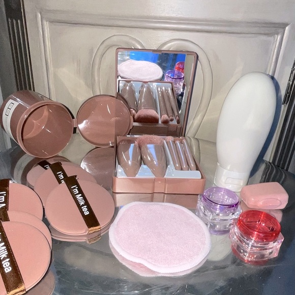 Travel Size Mini Makeup Brushes, travel Set 13 pieces, Airport friendly. - Picture 7 of 10